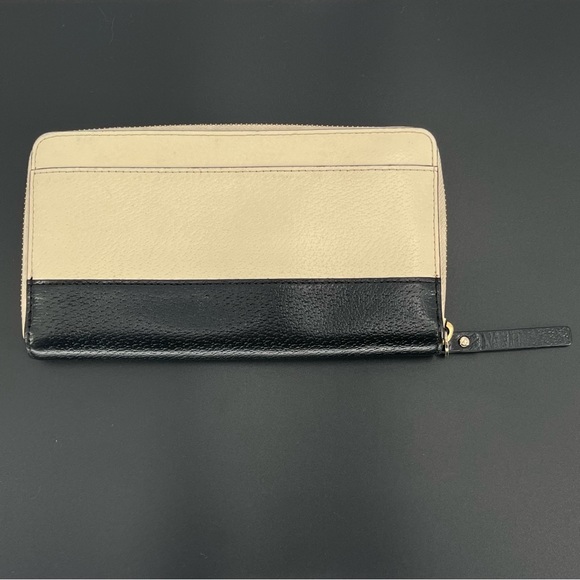 KATE SPADE Bay Street Pebbled Leather Cream & Black Zip Around Wallet EUC - Picture 2 of 15